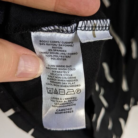 Loft Black White Twist Knot Flutter Sleeve Dress Women's Size Small Petite - Picture 6 of 7